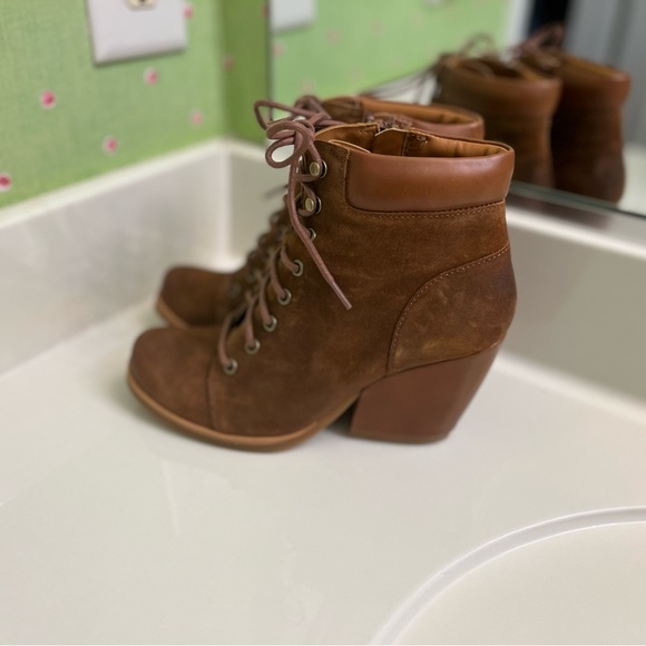 KORKS BOOTIES SIZE 6 - Picture 3 of 7